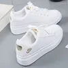 Chaussures décontractées Femmes 2024 Fashion printemps Fashion brodée blanche blanc respirant des baskets à lacets à fleurs pour femmes Zapatos de Mujer