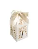 Present Wrap 100pcsset bröllop gynnar lådor Hollowout Paper Candy Box med band Brud Baby Shower Decoration Supplies4162834