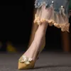 Calçados de verão femininos com sapatos amarelos de salto para mulheres 2023 bombas de salto alto ponta -pérola da noite na venda de desconto