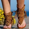 Sandaler 2024 Summer Fashion Leisure Open Toe Women's Retro Tassel Hollow Clip Beach Roman Soft Sole Plat Sandalias