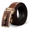 Mens Designer Bälten Trendiga varumärke Herrläder Kohude Högkvalitativ krokodilmönster Bälte Män med automatisk Buckle Belt Micro