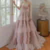 Вечеринка платья сладким розовым от плеча вечернее платье -платье с многоуровневым пухлом