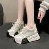 Chaussures décontractées 2024 Femmes Spring Sneakes Chunky Shot Bottom En cuir chaussures hautes plate-forme Vulcanize Bling Sports Dad