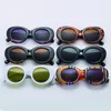 Lunettes de soleil Vintage Round Cadre Gradient Colorful Fashion Femmes Stripe Stripe Sun Gertes Designer Designer Travelling Eyewear UV400