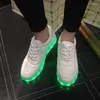 Chaussures décontractées taille 46 Charger USB Sneakers brillant femme a conduit des pantoufles unisexes Lumineuses dames respirantes