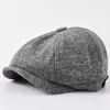 Twoe Berets Old Men Big Size achthoekige hoed Leisure Ivy hoeden Volwassen krantenjongen Cap Big Head Men Plus Size Beret 56-58cm 58-60 cm 60-63cm D240418