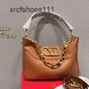 Handbag Luxury Chain Vs Metal Lady Hobo Stud Light Vallentinoo Underarm Designer Womens Rivet Bags One Shoulder Bag Style Casual Punk Leather QZZ9