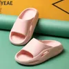 Schede per bambini per bambini scarpe per bambini Slipper Girl Cloud Flip Flip Flip Girls Sneaker Sandali per bambini Slide 240417