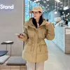 Trench Coats de femmes Femmes Down Cotton Long Veste Cabinage Parkas Slim Cabinet à fermeture éclair chaud Haute à lacets 2024 Fashion hivernale