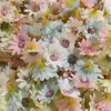 Fleurs décoratives 500pcs Multicolor Daisy Flower Head Mini Silk Artificiel For Crown Scrap Wedding Décor de maison DIY GARLAND