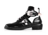 2019 Yeni Paris Classic Ceinture ayak bileği botları punk ruhu yüksek derbi ayakkabıları siyah deri toka botları kesim anklehigh fırçalanmış lea9476003