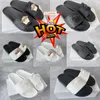 Fashion Luxury Designer Womens Sandals Pantoufles plates Summer Bage Femmes Slides Channel Sandales décontractées Taille 35-45
