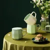 Muggar keramiska minimalistiska kaffemugg kreativa kort hushållspars frukostmjölk kopp universal office te koppar drinkware