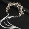 Stirnbänder Neue Kristallblume Stirnbandband Bug Haarband für Braut Hochzeit Haarzubehör Perlenkopfblume Stirnbänder Frauen Kopfbedeckung Y240417