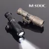 التكتيكية SF M300B M300C Flashlight Torch Torch Torch Torch Scout ، مع التبديل لحظة عن بعد