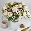 Decoratieve bloemen Kunstmatige nep Rose Silk Daisy Bouquet Home Decor Plastic Planten Bruiloft Decoratietafel Centerpieces