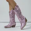 652 mode westerse cowboy Liyke geborduurde laarzen voor vrouwen lederen gouden sier puntige teen lage hoefhakken glijden op mid-kalf schoenen 240407 19