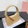Модная и модная сумочка для макияжа дизайнерские сумки женская высококачественная сумка для мешков с подводом с кросс -кузовом с соломинкой с длинными плечевыми ремнями