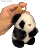 Plush Keychains 1 PC Small Panda Plush Doll Women Bag ornamenten Leuke imitatie Mink Fur Panda CAR Keychain Cute Bear Cars Key Chain Fashion Gift Y240415