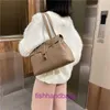 Оптовая топ -топ оригинал Selins's Tote Bags Online Shop New Fashion Women Sadbag Сумка одно плечо универсальные сумки с оригинальным логотипом 49L9