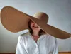 Femmes pliables Chapeau surdimensionné 70 cm de diamètre grand bord Summer Sun Sun Beach Hats entier7586175