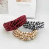 Headbands Boutique Lattice Headbands Fashion Hair Accessories Women Fabric Knotted Middle Wide Side Cute Face Washing Hairband Hair Hoop Y240417