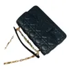 Outdoor -Taschen Original Jolie Handtasche schwarze Kuh Leder -Vine Muster Umhängetasche Kette