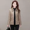여자 트렌치 코트 2024 파카스 여성 가을 ​​겨울 코트 가벼운 얇은 면화 옷 자른 재킷 스플 라펠 라펠 암컷 겉옷 캐주얼 탑