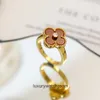 Vancleff Womens için Yüksek Uç Takı Yüzükleri V Altın Kalın Kaplama 18K Yonca Tek Çiçek Elmas Beyaz Fritillaria Siyah Acate Ring Orijinal 1: 1 Logo, Kutu