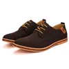 Casual schoenen voor mannen 2024 Spring herfst Heren Suede klassieke sport comfortabel formeel flat