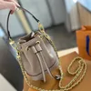 Designer bag The Bucket Bag Evening Bags Shoulder Bags Women Shoulder Handbags Tote Bags Designer Fashion Famous Cross Body Wholesale Embossing Drawstring 16cm