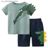 T-shirts 3D-tecknade pojkar sätter 2024 sommar nya barnkläder set 2st mode korta ärm bomullstoppar + sport shorts barn outfit q240418