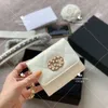 Oryginalny skórzany zero portfela diamentowa torba łańcuchowa wbrew Kształt Mini mały zapach karta 19 bag dla kobiet