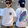 T-shirts Baby T-shirt Cotton Luxury Brand Graphic Printed Imprimé pour garçons et filles à manches courtes Cavai Childrens Casual Top T-shirt Q240418