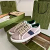 Sneaker designer di scarpe di tela jacquard denim donna uomo green rosso reso ricamo da remio piatti casuali con scatola