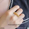 Anneaux de bijoux de créateurs haut de gamme pour femmes Carter Rivet Bullet Head Mâle et femelle Bullette rotative Plante plaquée avec anneau de 18K Ring Finger Ring Original 1: 1 LOGO