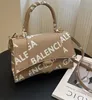 2024 bolsos de diseñador de moda pequeños mini bolsas de reloj de arena para mujeres bolsos de compras billetera de lujo de lujo con letra a05