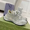 Sneakers de run pour femmes pour femmes couples de transfert d'eau discrète styles imprimés italie plate-forme de chaussures de créateur populaire chaussures de sport de haute qualité taille 34-46