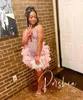 Pink Sparkly Short Prom Homecoming -jurken voor Black Girl 2024 Luxe diamant Feahter Verjaardag Gala -jurk Sheer Mesh Jurk Evening