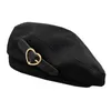 C7DJ Berets New Metal Love Heart Buckle Black Berets осень зима теплые шляпы хип