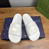 Designer kvinnor tofflor mules sommar glider plattform sandaler flickor vit svart blå strand gummi yttersula toffel storlek 35-46