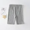 Summer Kids Girls Shorts Cotton Solid Safety Pant-vêtements Girls Briefs Briefs Short Beach Pantalons Kids Girls Courts Leggings pour 3-10y 240418