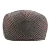 VH50 BERETS FLAT CAP Winter Beret Hat Classic Wool Newsboy Cap för män Plaid Male Vintage Peaked Cap British Style Autumn Driving Ivy Caps D24418