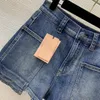 Brand de femme Shorts de style 2024 Nouveau Spring Summer Fashion Généreuse créatrice de luxe en cuir Pantalon Femme 0418-10