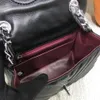 Famous Brand Mini -Tote Bag Designer Bag Real Leather Librskin Gold/Silver Chains V Messenger Bag Bag Hobo Crossbody Flap Women Purse Tote Saco Carteira X46