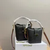 Кожаная сумка по крестому дизайнерская сумка роскошные женщины сумки сумочка на плечах бренд сумочка woens bucket bags fashion beach bag 240418