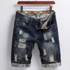Y2K męskie rozryte krótkie dżinsy Summer Streetwear Big Hole Fashion Casual Vintage Slim Beach Denim Shorts Men Men Brand Ubrania 240410