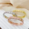 Designer pour les femmes Bracelet Sweet Clover Bijoux en or Gold plaqué Full Crystal Diamond Luck Leaf Chandle Bangle Saint-Valentin Party Wholesale