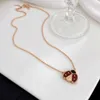 Designer Brand Gloden Van Clover Ladybug Necklace Womens Red Agate Pendant Collar Chain 18K Rose Gold