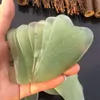 Großhandel 300pcs Natural Jade Gua Sha Haut Gesichtsbehandlung Massage Jade Scraping Tool Spa Salon Lieferant Schönheit Gesundheitstools Masaje Jade Raspado